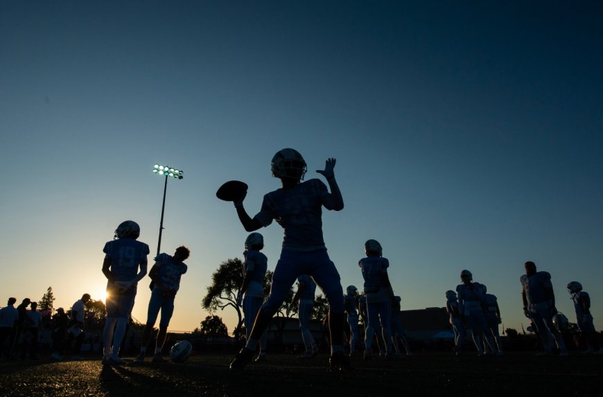 High school football in pictures: Our staff’s best photos of Week 3, 2025