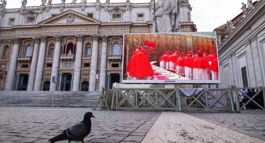 Extra Extra: How often do you think about the Roman pigeon feeder?