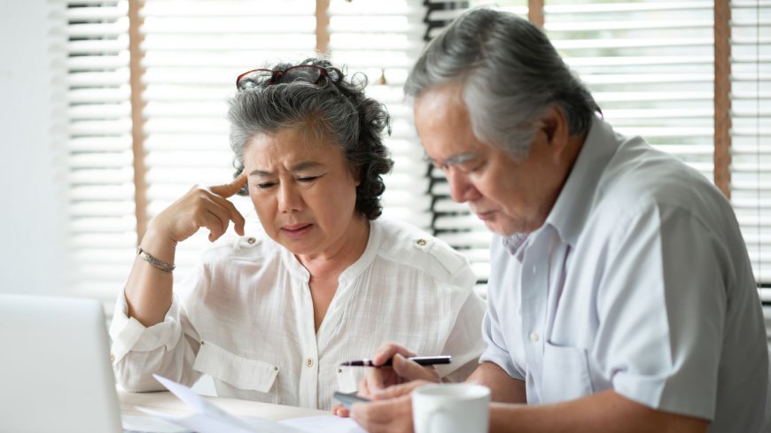 5 Money Habits That Can Destroy Middle-Class Retirees’ Finances
