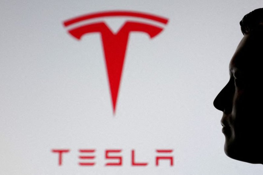 Tesla gains as Musk's $1 billion stock purchase reinforces confidence in EV maker