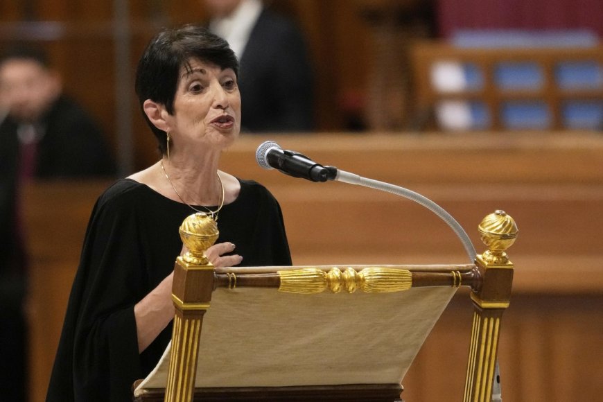 Pope praises forgiveness as mother of slain U.S. journalist James Foley speaks of healing at Vatican