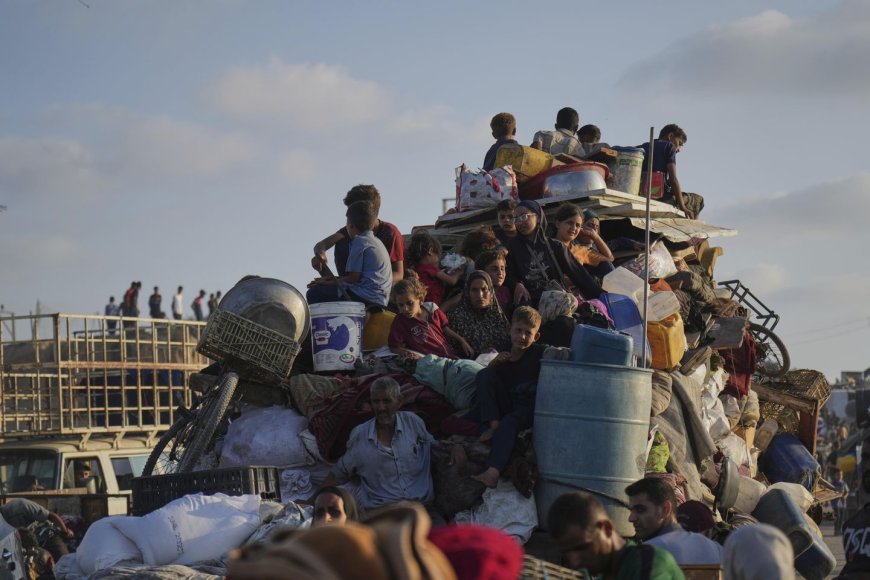 Israel begins ground offensive in Gaza City as thousands flee