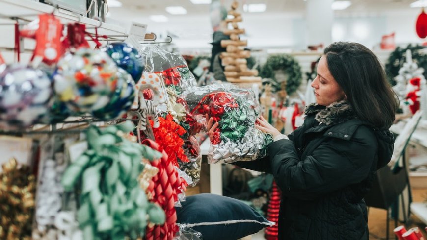 Wayfair's Holiday Sale cuts prices up to 67% on rugs, decor and more