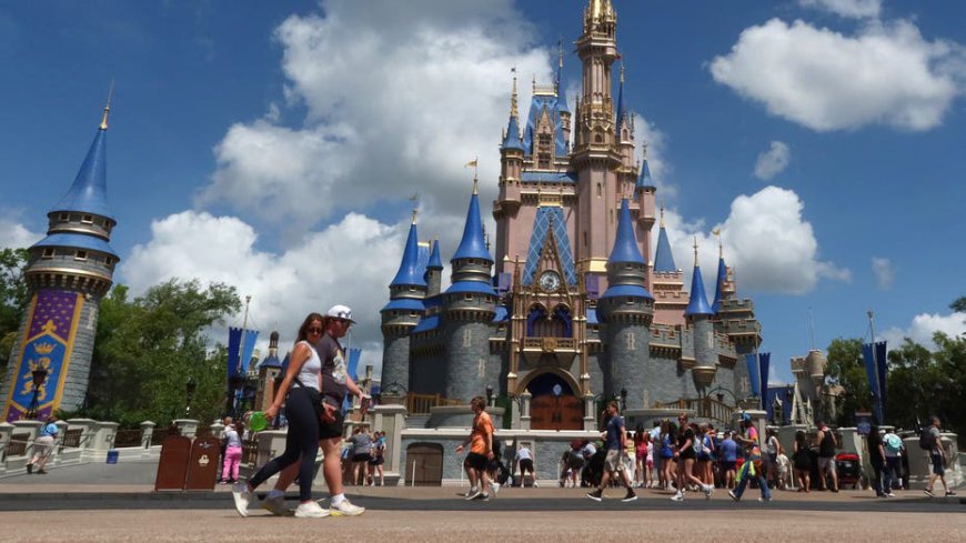 Disney attendance plunges to all-time low for 2025 as visitors report 'ghost towns' at parks