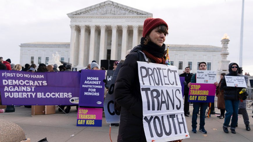 Youngkin orders protection of women’s rooms as Loudoun schools ask students to promote ‘Coming Out Day'