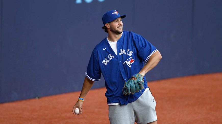 Bills face backlash after wishing luck to 'good friends' Blue Jays over Yankees in MLB postseason