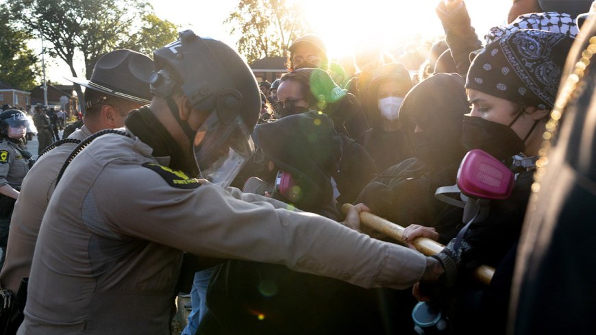 DHS says ICE agents in Chicago suburb 'boxed in by 10 cars' as tensions escalate