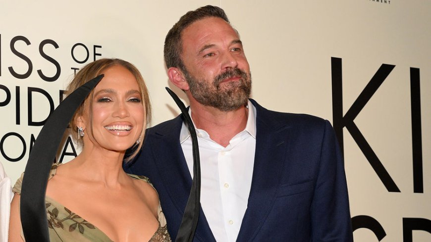 Jennifer Lopez, Ben Affleck reunite on red carpet after divorce