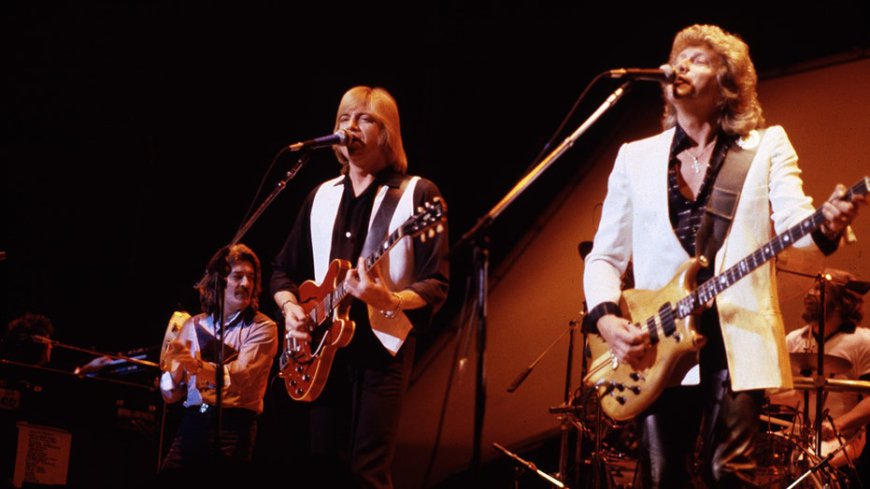 Moody Blues singer John Lodge dead at 82