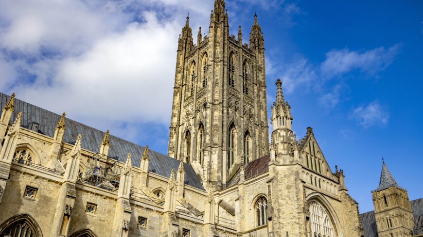 Vance, Musk call out Church of England for simulated graffiti art display on walls of UK's oldest cathedral
