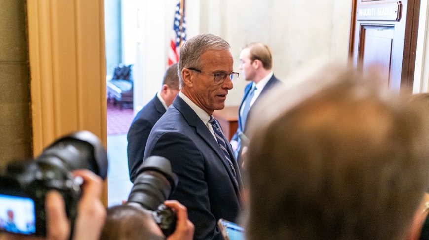 Live updates: Senate fails to reopen government for 8th time as shutdown hits week 2