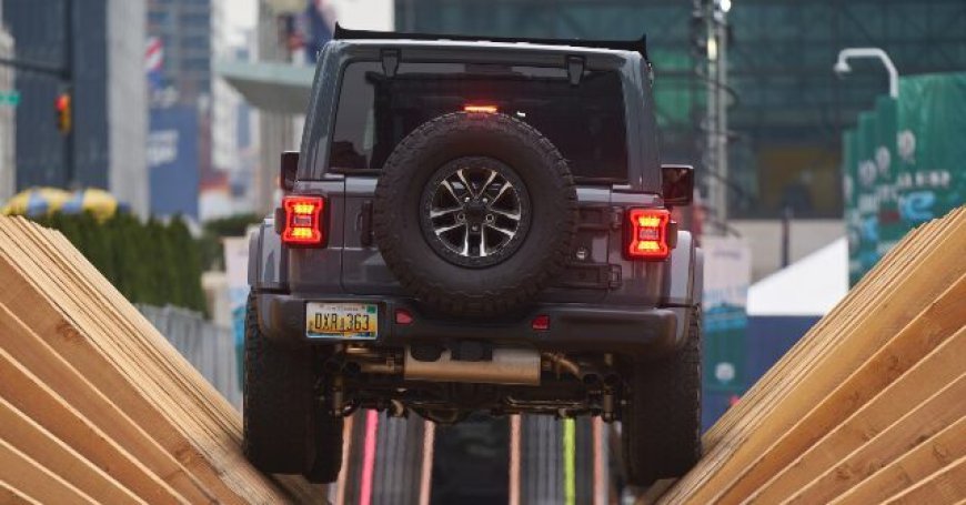 Stellantis 'Bricks' Jeep Hybrids with Botched Software Update, Leaving Owners Stranded