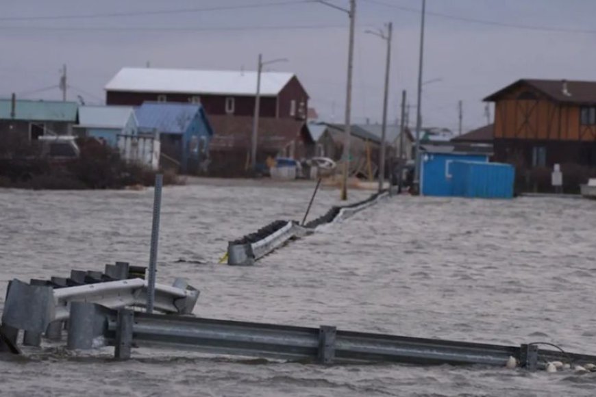 El tifón Halong desplaza a más de 1,500 habitantes en Alaska y mata a una mujer