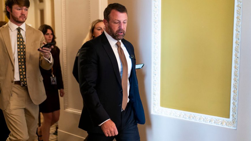 Senate Republican denounces Young Republicans' chat, breaking with Vance