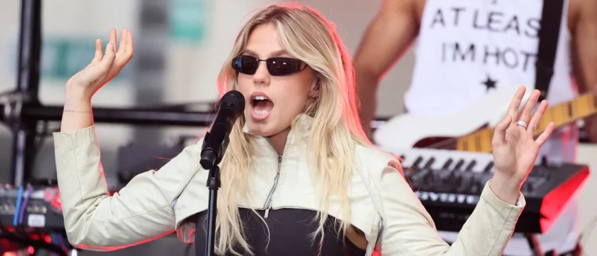 Lesbian Pop Star Reneé Rapp Launches Foul-Mouthed Tirade Against Trump, ICE During Portland Concert