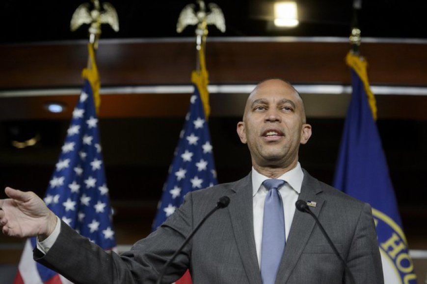 White House Drops Hilarious Retort on Hakeem Jeffries After His Karoline Leavitt Meltdown, and Hoo Boy