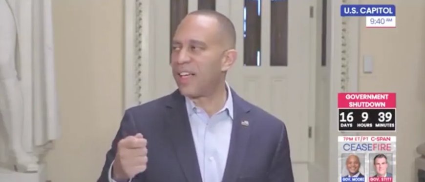 Hakeem Jeffries Goes On Angry Rant About Karoline Leavitt After She Dissed Democrats Over Shutdown