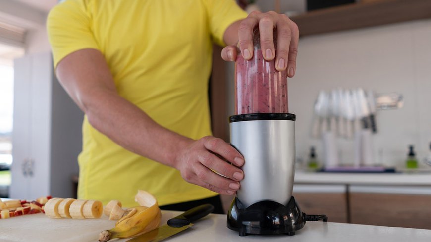 Roommate's loud smoothie prep at dawn ignites viral debate over noise etiquette