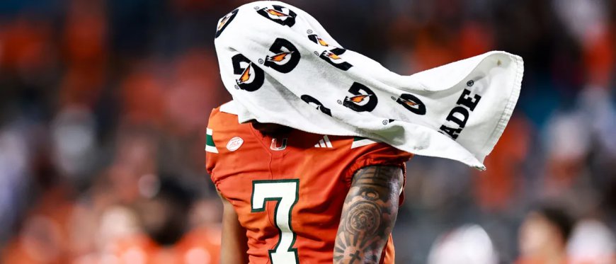 Miami Hurricanes Fans Beat Hell Out Of Each Other After Undefeated Season Goes Down In Flames