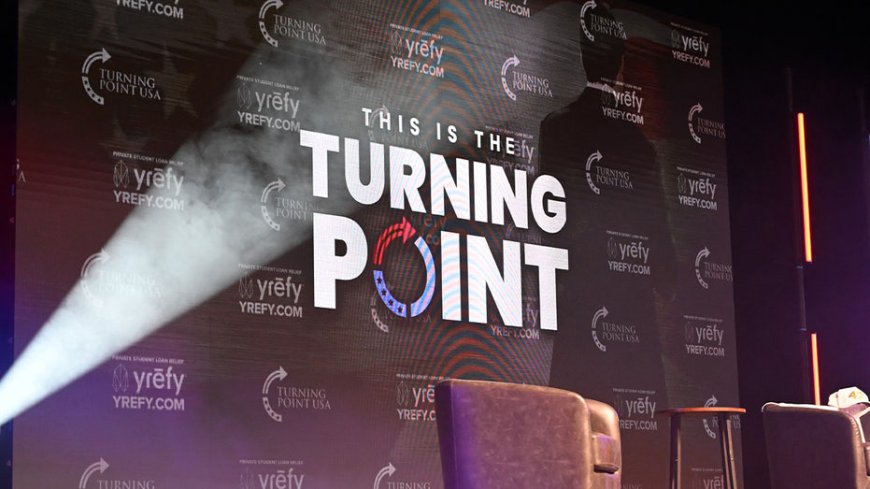 Illinois State University teacher's assistant flips Turning Point USA table, tears down flyers: 'Jesus did it'