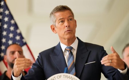 Watch live: Duffy briefs reporters on Kentucky plane crash probe