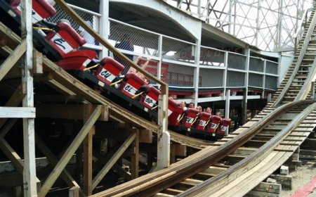 Ross Douthat: Mamdani Is at the Top of the Cyclone But It's All Downhill From Here