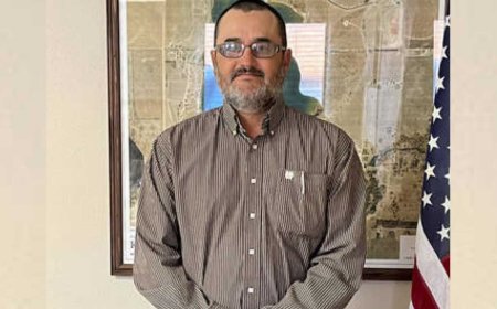 Noncitizen Kansas mayor accused of illegally voting 'multiple times' after winning re-election