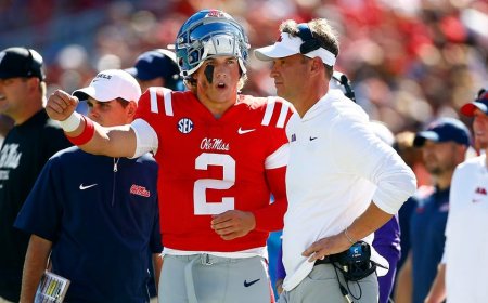 Jaxson Dart's dad says he texted Lane Kiffin about potentially becoming Giants coach