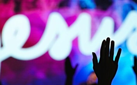 VIDEO -- 'Freedom Found in Jesus': Thousands Turn to God at University of Cincinnati Revival