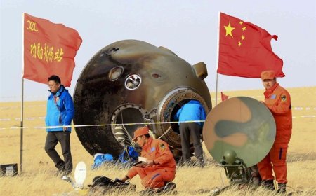 Chinese Astronauts Stranded in Space, at Least for Now