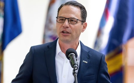 Pennsylvania Gov Shapiro gets fiery about those wanting to ban Eagles' controversial tush push: 'Bulls---'