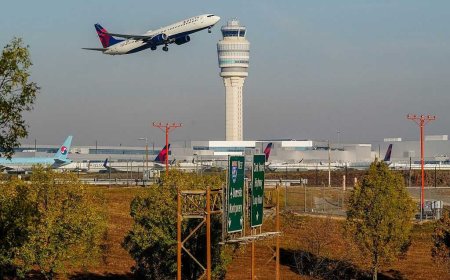 FAA cancels hundreds of flights, sparking holiday travel concerns amid ongoing Democrat shutdown