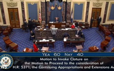 Eight Democrats Break Ranks to End Historic Shutdown: Bipartisan Vote Exposes Deep Party Rifts and Restores U.S. Stability