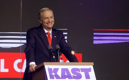 Right-Wing Candidate to Face Off Against Communist for Chile’s Presidency