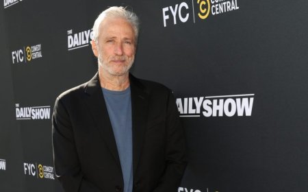 Jon Stewart rips Trump, tech leaders over Saudi crown prince visit