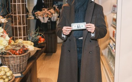 Swanky new NYC grocer facing death threats over insane prices — but has ‘lines around the block’ in first days