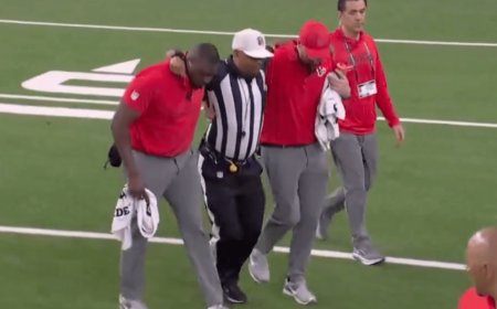 Referee carted off during Bills-Texans ‘TNF’ game in scary moment