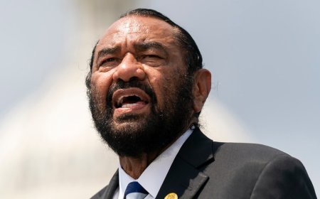 Democrat calls on Senate to remove Russell's name from Senate Office Building
