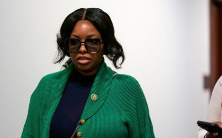 Crockett: Someone made 'white supremacist threats' at DC office