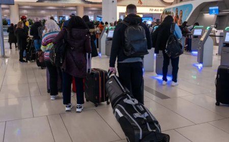 Cops Fatally Shoot Knife-Wielding Man At Missouri Airport, Police Say