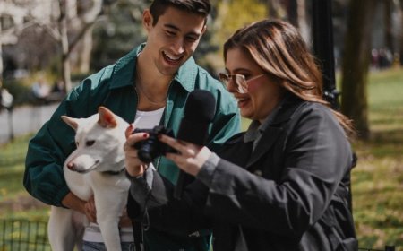 NYC women ditch dating apps for ‘Where Hot Guys Eat IRL’ show — and eligible Apple bachelors are thrilled: ‘Oh my God, I got so many DMs’