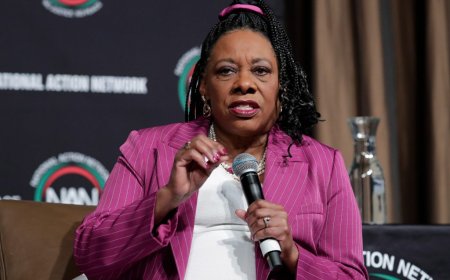 Largest US teachers’ union to host training that attacks Republicans as ‘racist and transphobic’