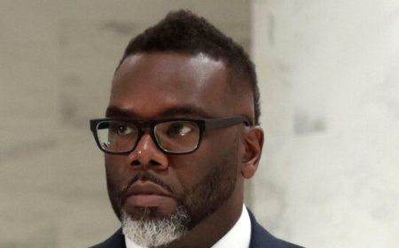 Democrat-Run Chicago: 9 Shot After Downtown Christmas Tree Lighting