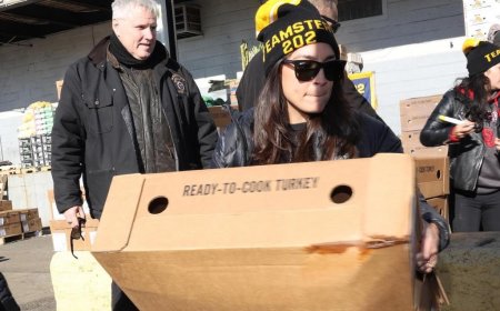 AOC email seeks donations for turkey giveaway — but money goes straight to her campaign coffers