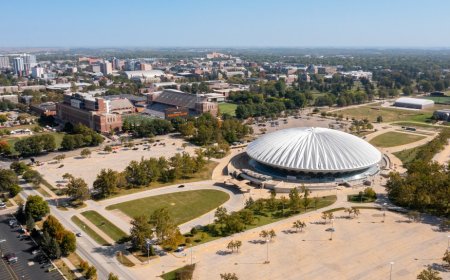 Home prices sink in red hot Florida market