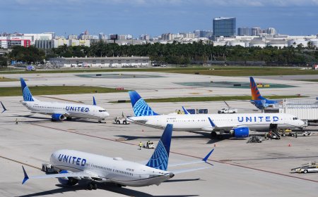 FAA gives $10K bonuses only to controllers and technicians with perfect attendance during shutdown