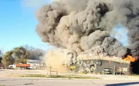 Eureka hardware store catches fire, cause unknown