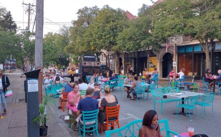 Elliott Davis Dooming on the Central West End