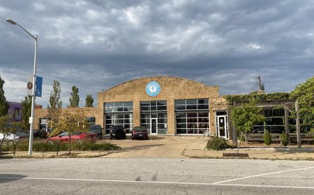 St. Louis Microbrewery Tour - Urban Chestnut Brewing Company - Midtown Brewery and Biergarten