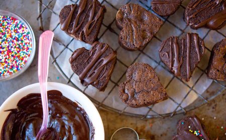 30+ Valentine’s Day Chocolate Recipes